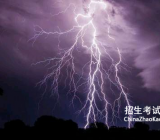 瞬间作文800字_瞬间作文 瞬间作文600字