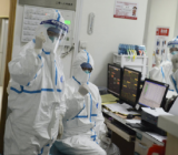 致疫情中最美的白衣天使作文800字三篇