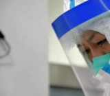 一篇关于新型肺炎英语作文