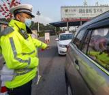 缅怀抗疫英雄李文亮作文